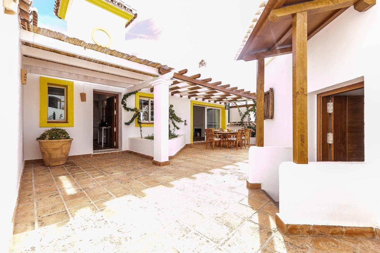 Sur Suites Miraflores Sitio de Calahonda ภายนอก รูปภาพ